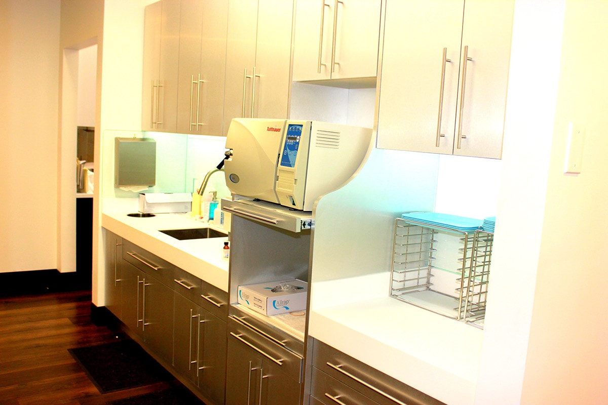 Sterilization room with Tuttnauer autoclave